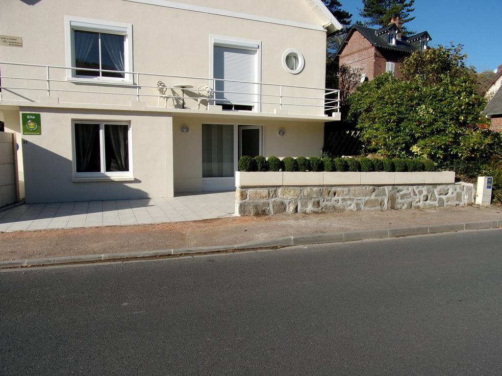 Ferienwohnung Le Petit Clos Des Camelias Veulettes-sur-Mer Exterior foto